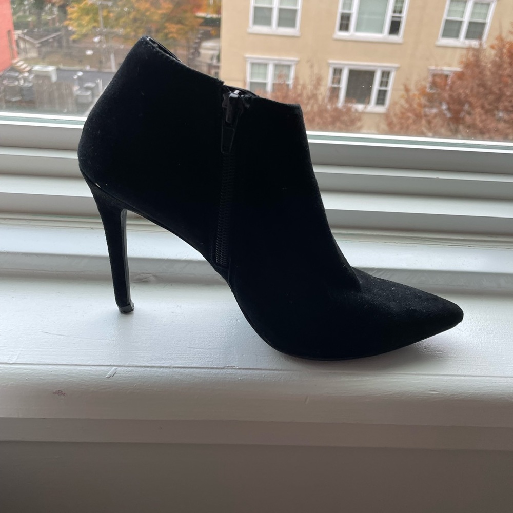 Black suede Steve Madden booties